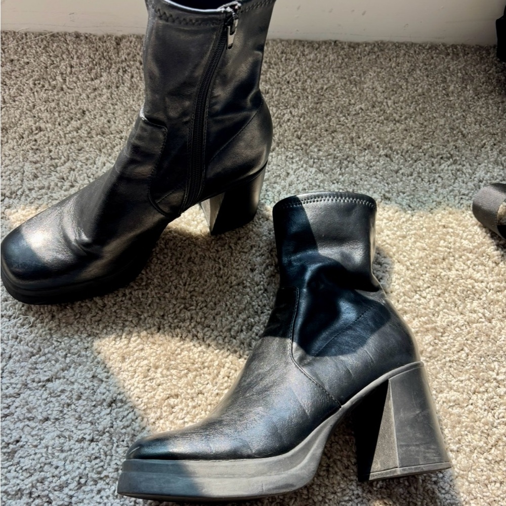 Steve Madden Black Heeled Boots